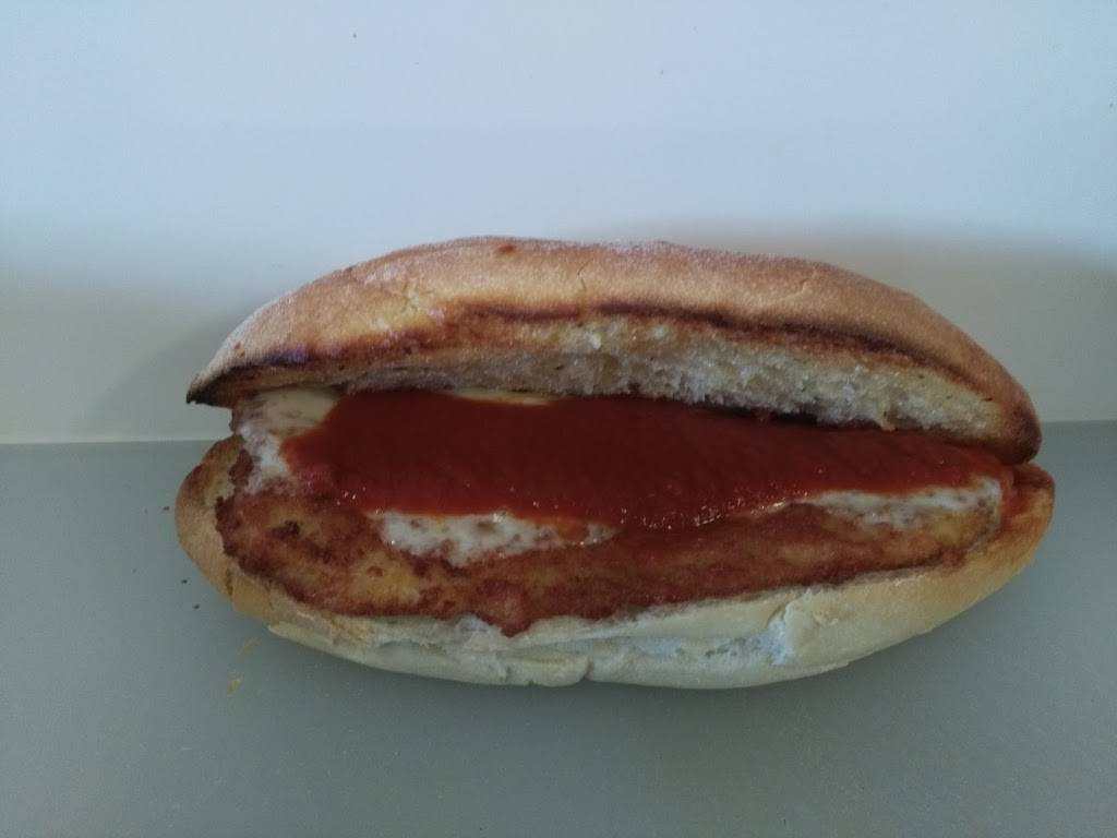 Frattellos | restaurant | 302 Aqueduct St, Welland, ON L3C 3T6, Canada | 2898209577 OR +1 289-820-9577