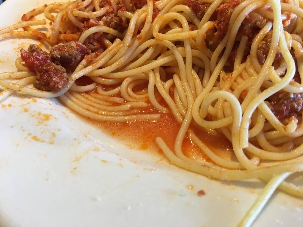 Remos Place Ltd | restaurant | 10 Taber Rd, Etobicoke, ON M9W 3A4, Canada | 4167482941 OR +1 416-748-2941