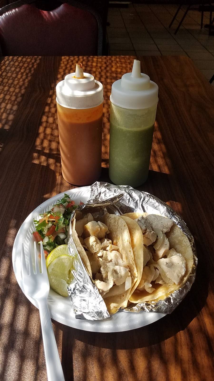 Tienda Oviedo | restaurant | 4415 Moulton St, Greenville, TX 75401, USA | 9034552950 OR +1 903-455-2950