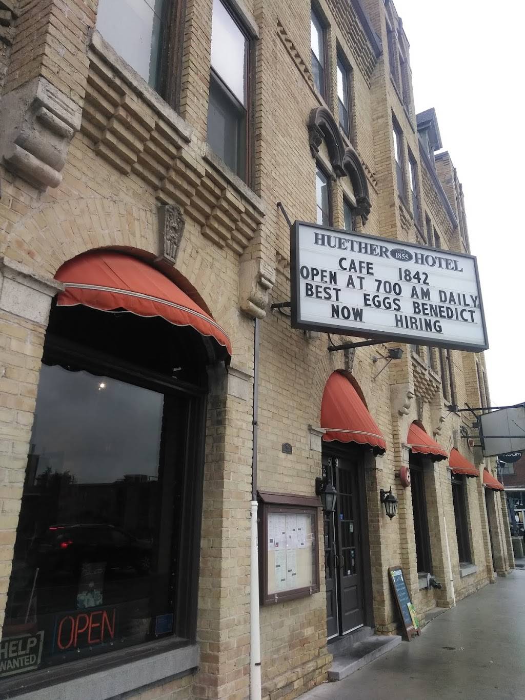 Huether Hotel | restaurant | 59 King St N, Waterloo, ON N2J 2X2, Canada | 5198863350 OR +1 519-886-3350