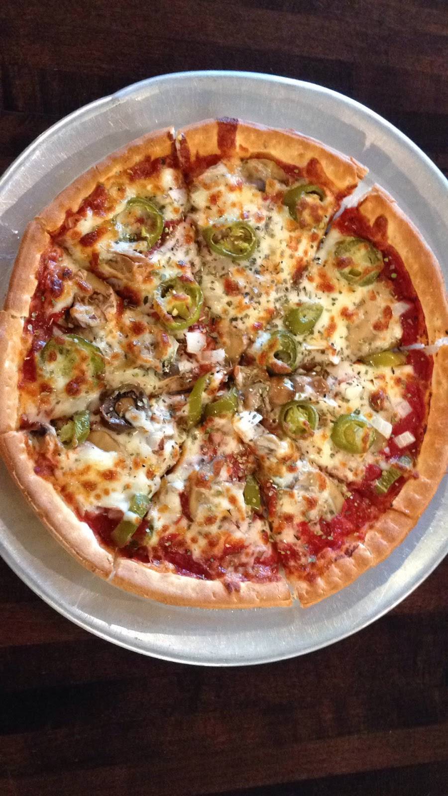 Mama Mias Pizzeria | restaurant | 203 W 4th St, Anna, TX 75409, USA | 9729242400 OR +1 972-924-2400