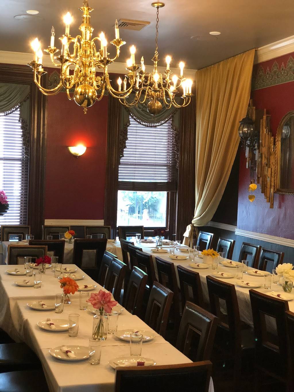 The Patio Thai Restaurant | restaurant | 103 E Cary St, Richmond, VA 23219, USA | 8044474615 OR +1 804-447-4615