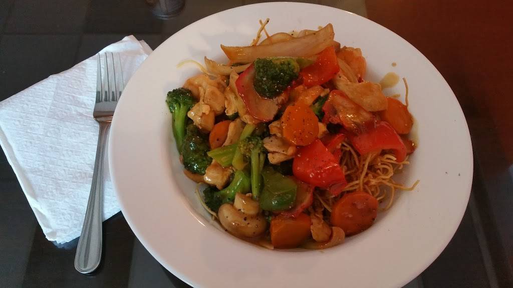 Egg Roll King | restaurant | 85 Courtland Ave E, Kitchener, ON N2G 2T6, Canada | 5197499869 OR +1 519-749-9869