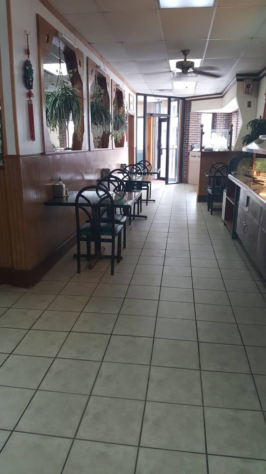 China Wok | restaurant | 42 E Main St, Buckhannon, WV 26201, USA | 3044721899 OR +1 304-472-1899