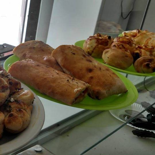 new york pizza | restaurant | Calle A 303, Roberto de la Madrid, 22435 Tijuana, B.C., Mexico | 016644486915 OR +52 664 448 6915