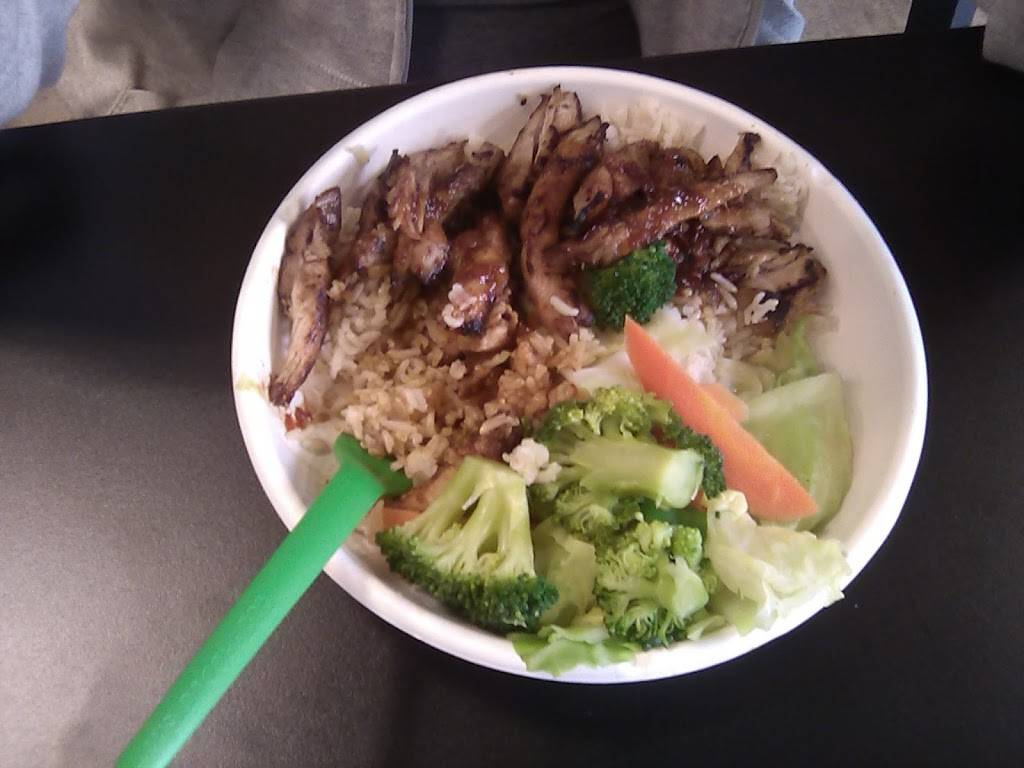 Fresh Fork Grill | restaurant | 3018 Service Rd #101, Ceres, CA 95307, USA | 2095668363 OR +1 209-566-8363