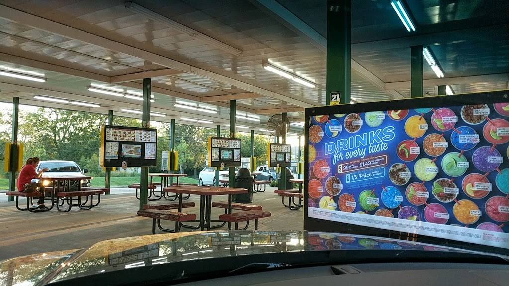 Sonic Drive-In | restaurant | 208 B Wilson Pike Cir, Brentwood, TN 37027, USA | 6153097701 OR +1 615-309-7701