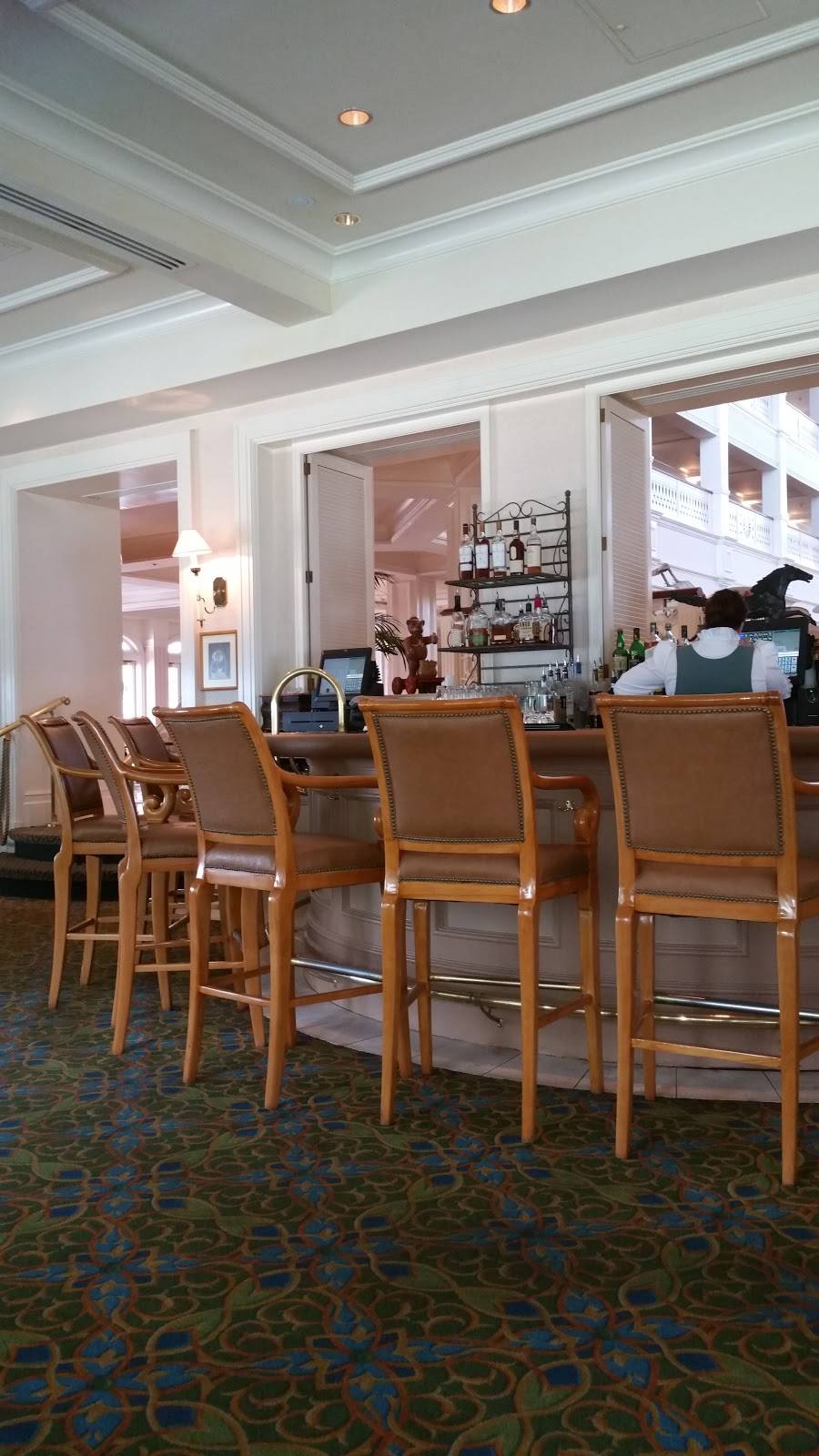 Mizners Lounge | night club | 4401 Floridian Way, Orlando, FL 32830, USA | 4079393463 OR +1 407-939-3463