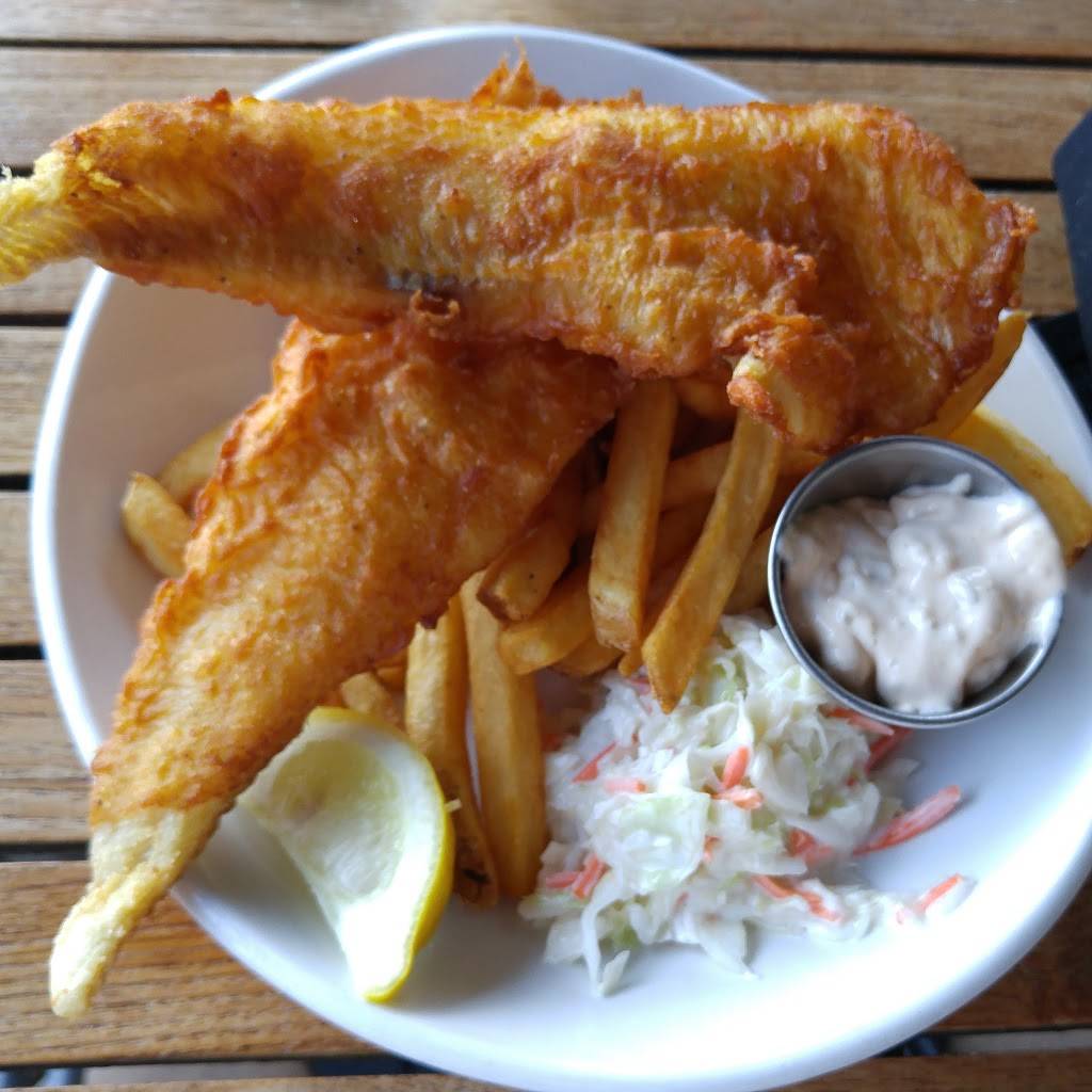 Liberty Hound | restaurant | 1 Naval Park Cove, Buffalo, NY 14202, USA | 7168459173 OR +1 716-845-9173