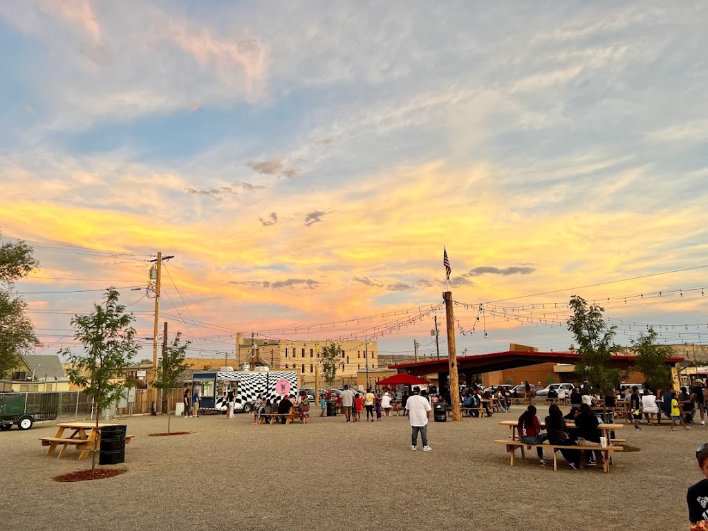 Locke Street Eats | restaurant | 112 N Locke Ave, Farmington, NM 87401, USA | 5057729663 OR +1 505-772-9663