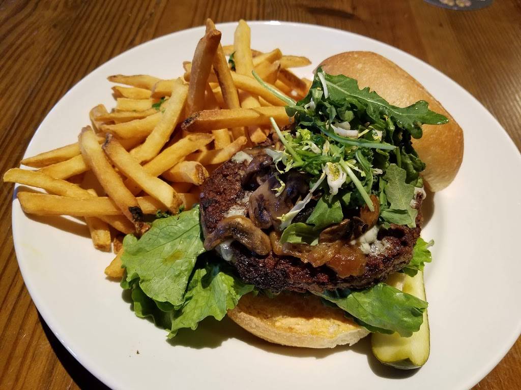 Karl Strauss Brewing Company Costa Mesa | restaurant | 901 A S Coast Dr, Costa Mesa, CA 92626, USA | 7145462739 OR +1 714-546-2739