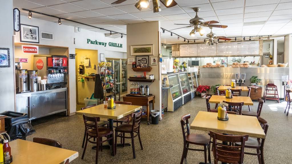 Parkway Grille | restaurant | 5517 S Fletcher Ave, Fernandina Beach, FL 32034, USA | 9042776614 OR +1 904-277-6614