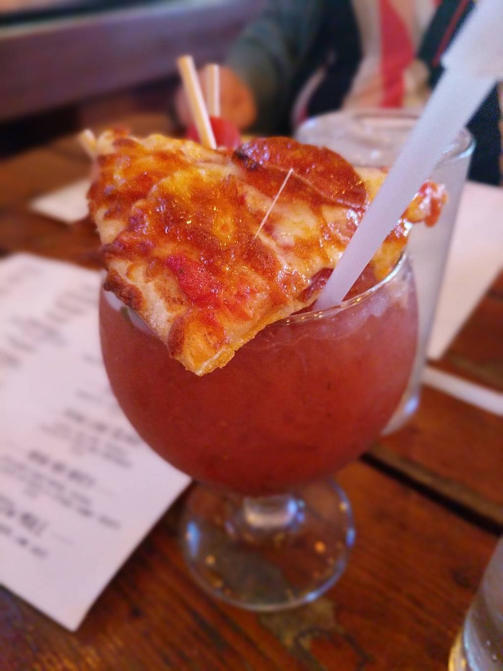 Guarnieri Pizzeria | restaurant | 220 E Spring St, St Marys, OH 45885, USA | 4193942244 OR +1 419-394-2244