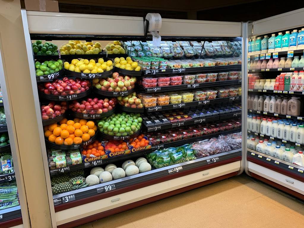 Fareway Meat Market & McGonigles KC BBQ | restaurant | 1307 W 79th St, Kansas City, MO 64114, USA | 8164444720 OR +1 816-444-4720