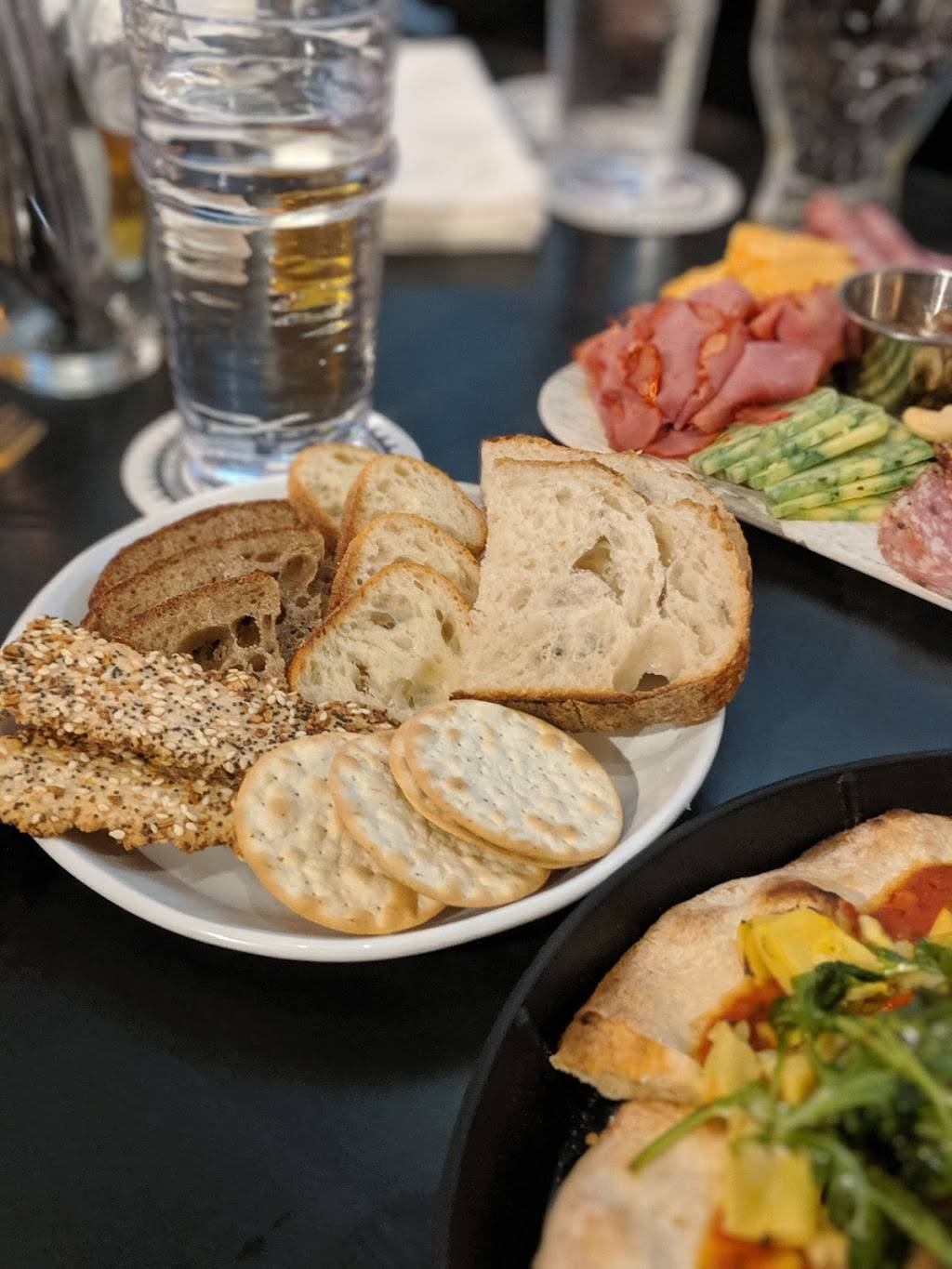 Oat Soda Lake Orion | restaurant | 197 S Broadway St, Lake Orion, MI 48362, USA | 2485582900 OR +1 248-558-2900