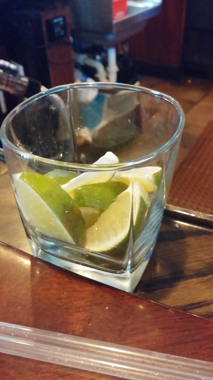 Eddies Restaurant | night club | 10 E Northwest Hwy, Arlington Heights, IL 60004, USA | 8472221223 OR +1 847-222-1223