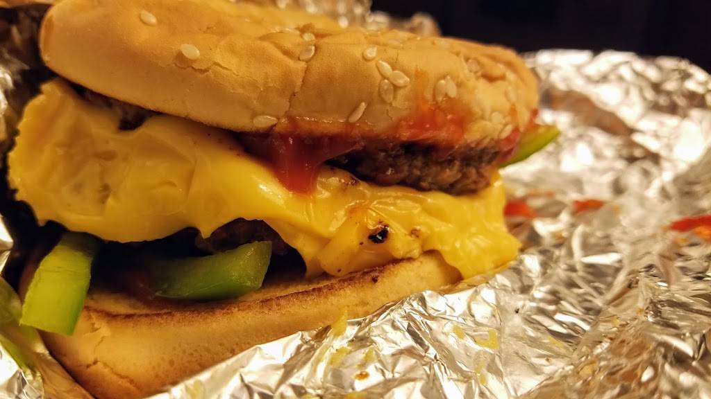 Five Guys | restaurant | 4800 Golf Rd, Eau Claire, WI 54701, USA | 7155141744 OR +1 715-514-1744