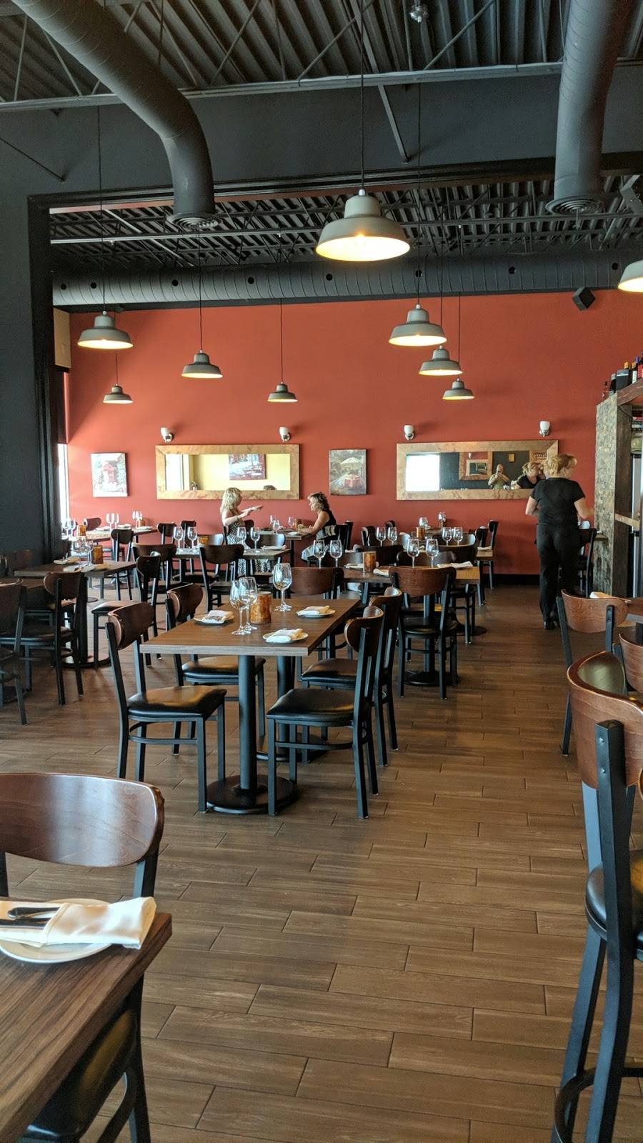 A Tavola Bistro | restaurant | 10 Meadowglen Dr #2, Whitby, ON L1R 3P8, Canada | 9054931967 OR +1 905-493-1967