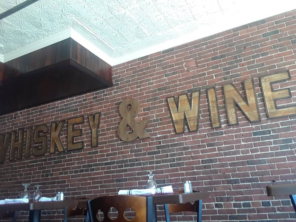 Whiskey & Wine | restaurant | 4917, 148 N Main St, Concord, NH 03301, USA | 6037158575 OR +1 603-715-8575