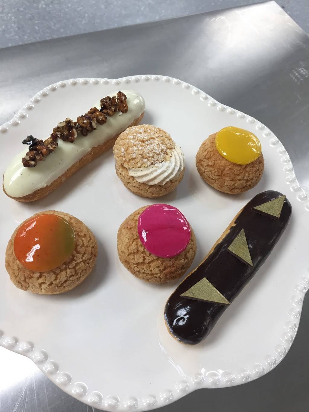 Choulala Fine Pastries | bakery | 340 N Park Ave, Winter Park, FL 32789, USA | 4079606688 OR +1 407-960-6688