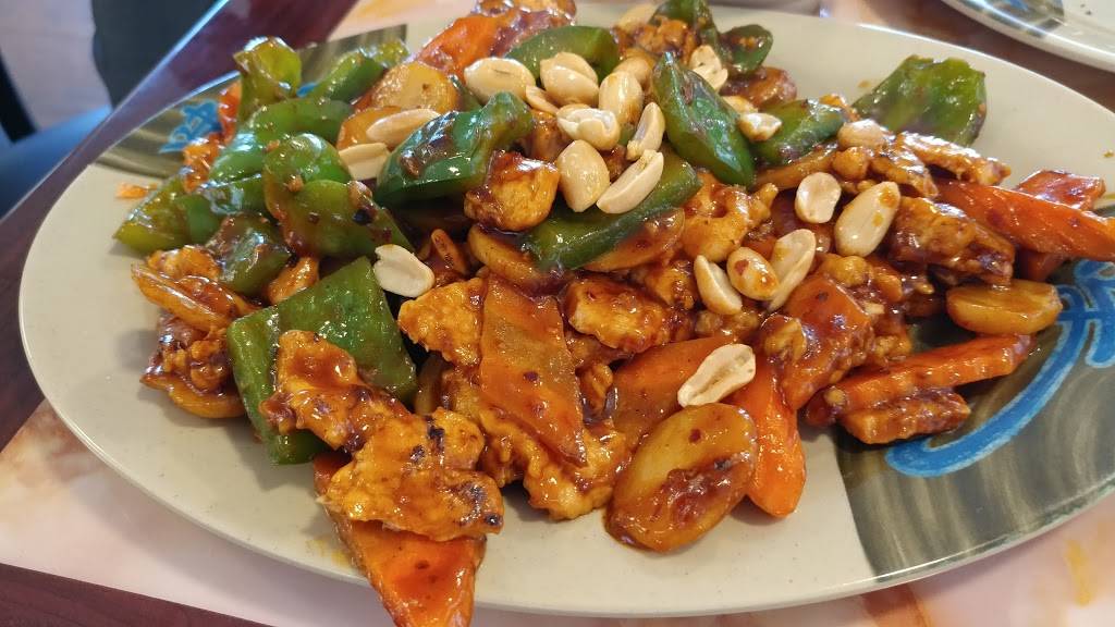 Moon Wok | restaurant | 645 Harwood Rd, Bedford, TX 76021, USA | 8172812787 OR +1 817-281-2787