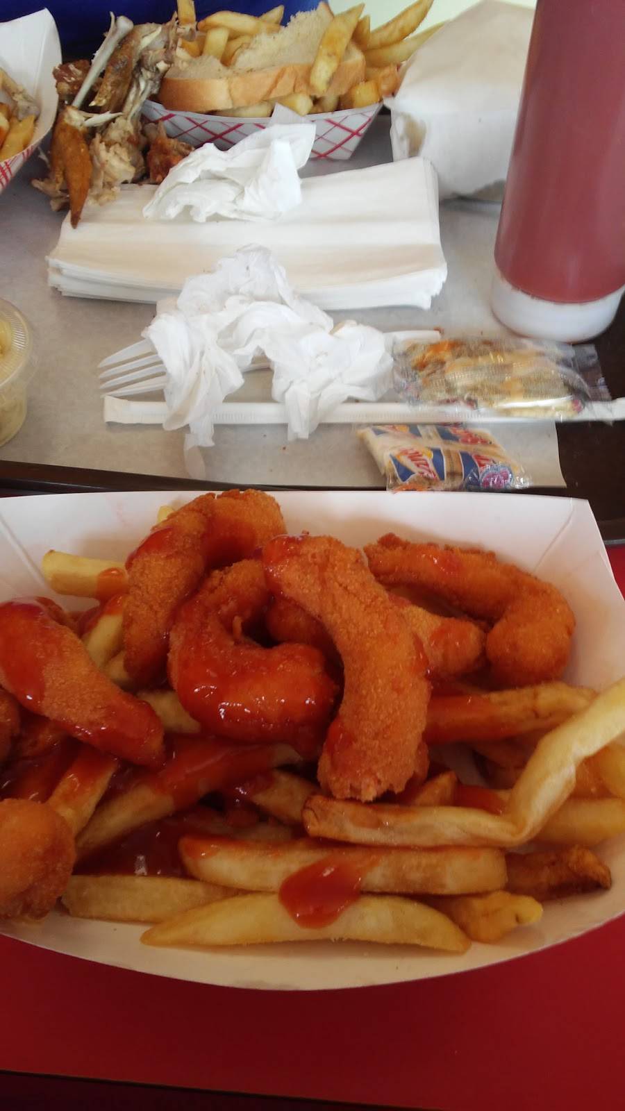 Mannys Chicago Style Dawg House | restaurant | 6217 Kennedy Ave, Hammond, IN 46323, USA | 2198441118 OR +1 219-844-1118