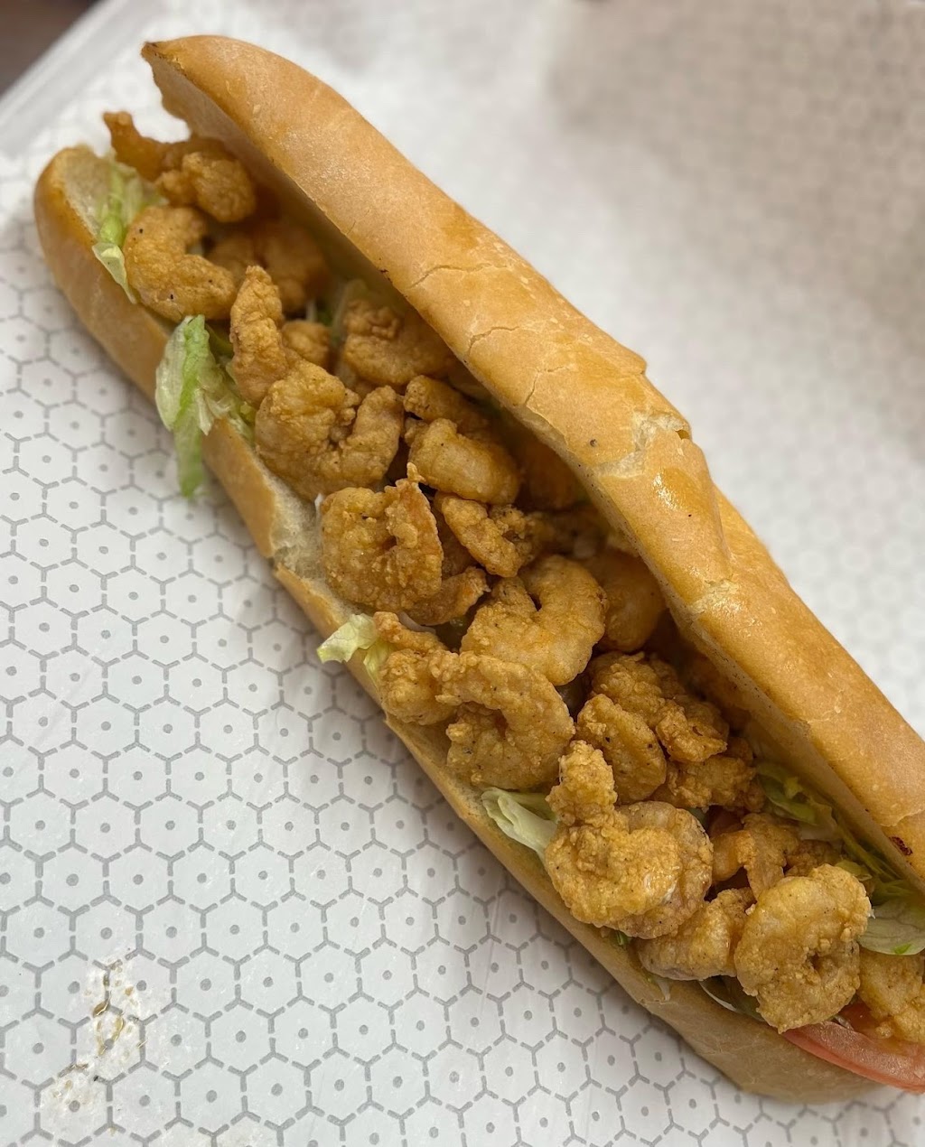 Rouge Po Boys & More | restaurant | 6224 Plank Rd Suite C, Baton Rouge, LA 70805, USA | 2254783832 OR +1 225-478-3832