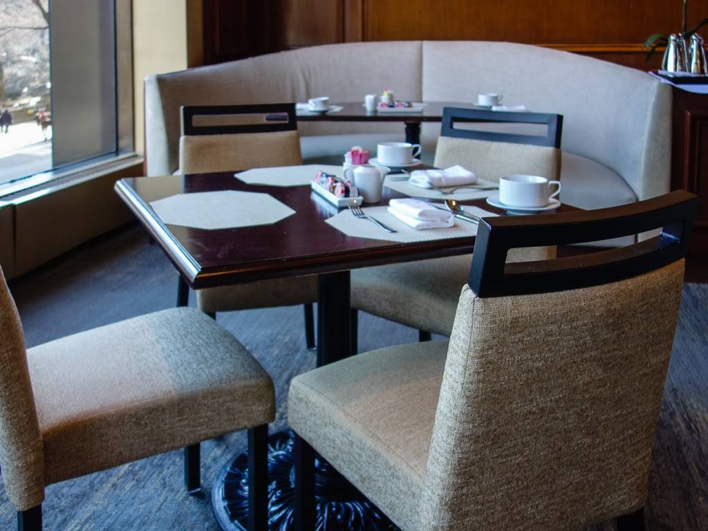 Harrys New York Bar | restaurant | 36 Central Park S, New York, NY 10019, USA | 2125216200 OR +1 212-521-6200