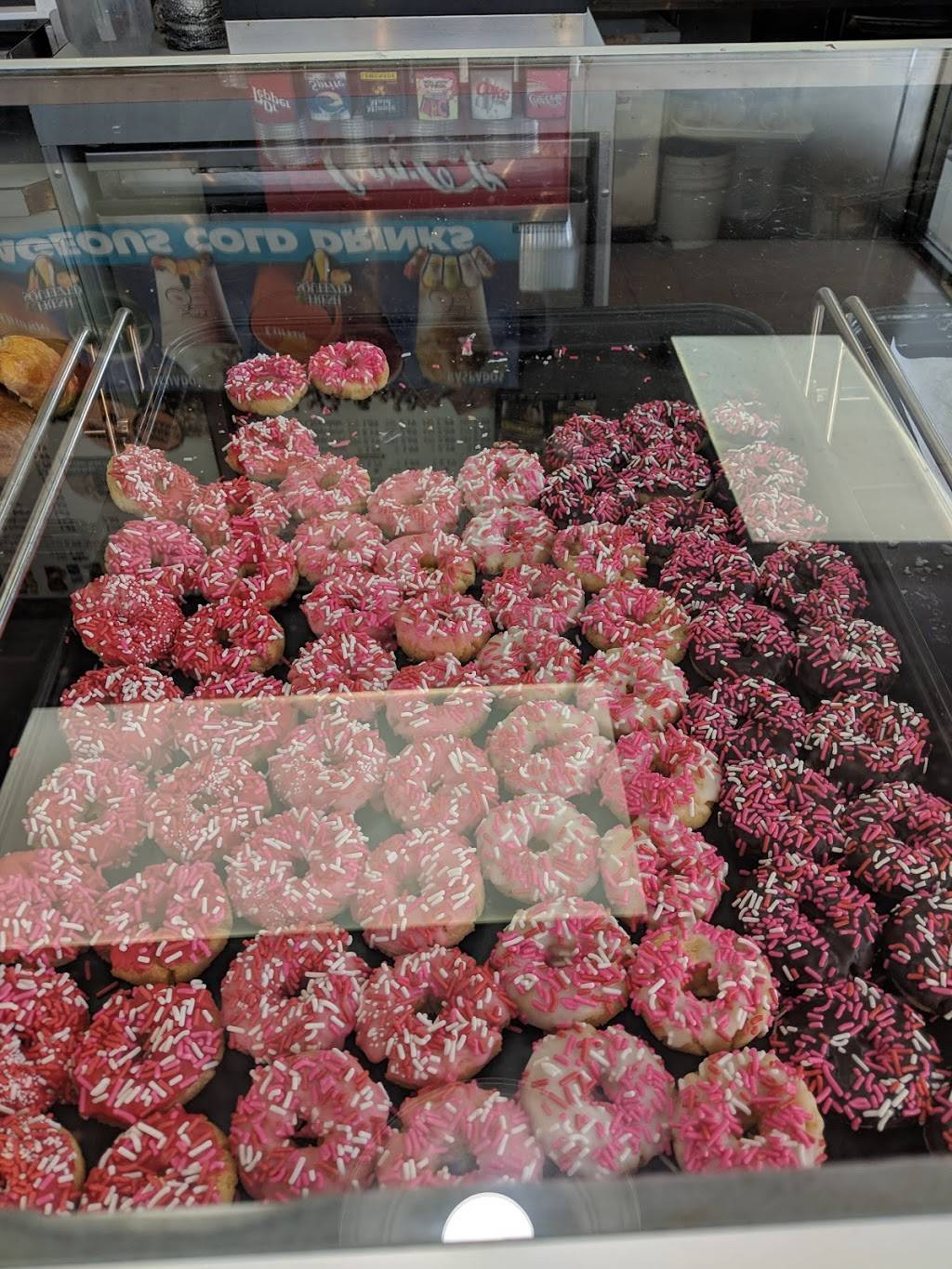 Winchells | cafe | 17030 Magnolia St, Fountain Valley, CA 92708, USA | 7148471955 OR +1 714-847-1955