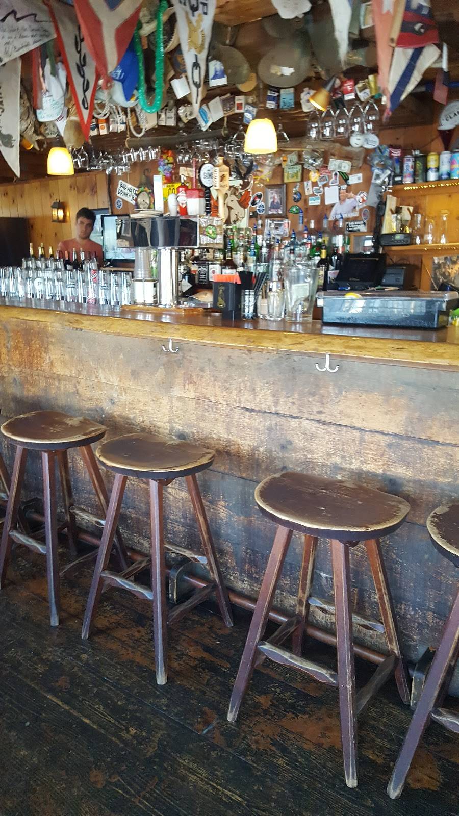 Coveside | restaurant | 105 Coveside Rd, South Bristol, ME 04568, USA | 2076448282 OR +1 207-644-8282