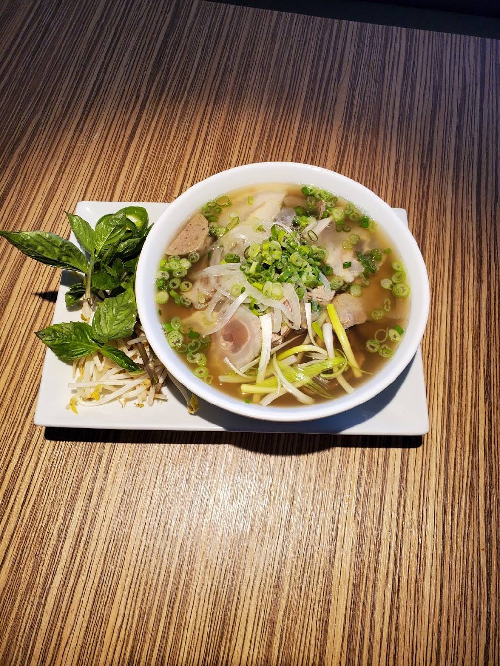 Pho Delray | restaurant | 6592 W Atlantic Ave, Delray Beach, FL 33446, USA | 5612702951 OR +1 561-270-2951