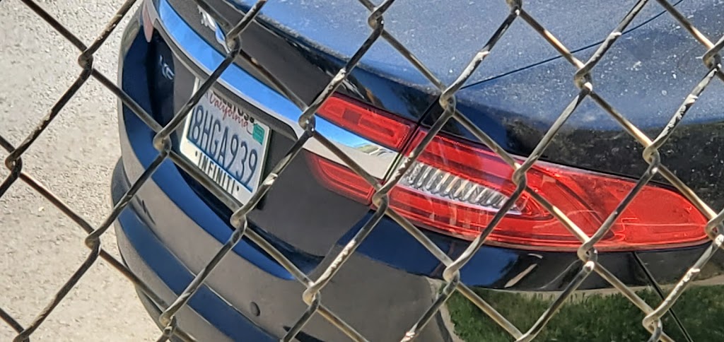 MARISCOS AEROPUERTO | restaurant | 3030 E 8th St, Los Angeles, CA 90023, USA | 3239065441 OR +1 323-906-5441