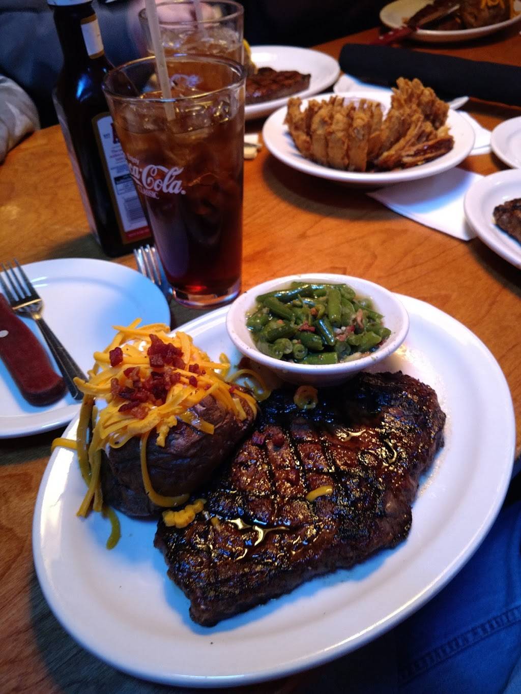 Texas Roadhouse | restaurant | 515 N Lexington-Springmill Rd, Ontario, OH 44906, USA | 4195297427 OR +1 419-529-7427