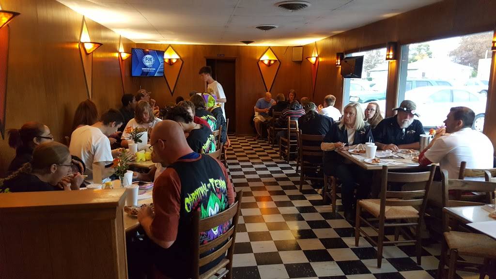 Bernies Pizza Parlor | restaurant | 13522 Cottner St, Omaha, NE 68137, USA | 4028954433 OR +1 402-895-4433