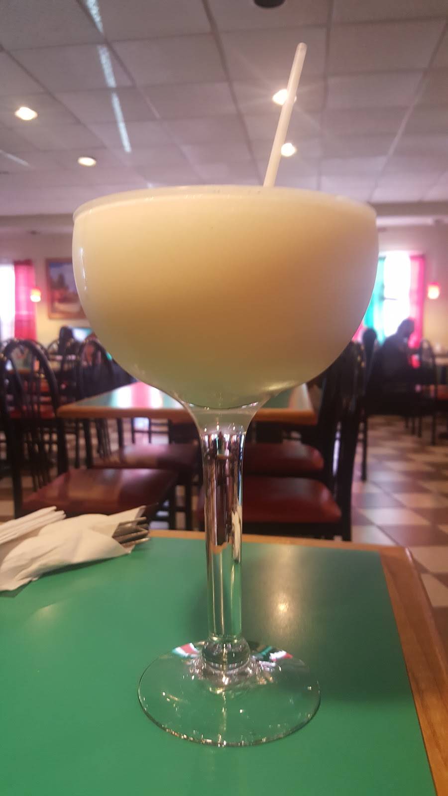 El Caporal Mexican restaurant | restaurant | 2209 Meadow Dr, Louisville, KY 40218, USA | 5024737840 OR +1 502-473-7840