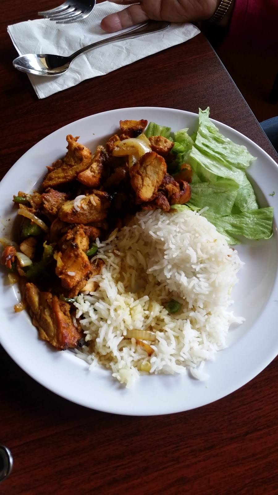 Four Corners Restaurant | restaurant | 57 Water St, Torrington, CT 06790, USA | 8606185122 OR +1 860-618-5122