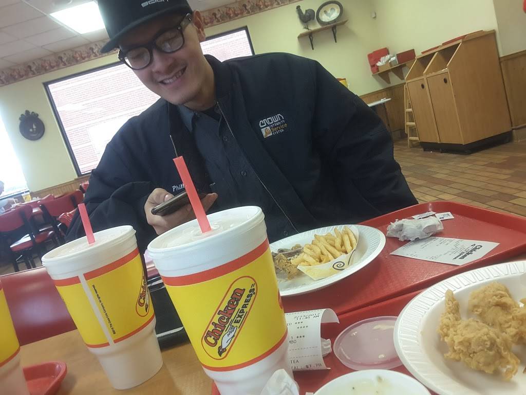 Chicken Express | restaurant | 1212 S Blue Mound Rd, Saginaw, TX 76131, USA | 8172349292 OR +1 817-234-9292