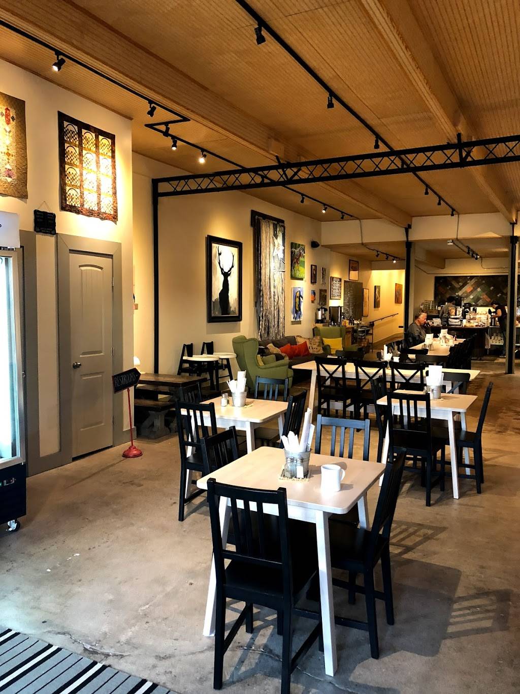 116 Farmstead Market & Table | restaurant | 116 S Main St, Luther, OK 73054, USA | 4052346042 OR +1 405-234-6042