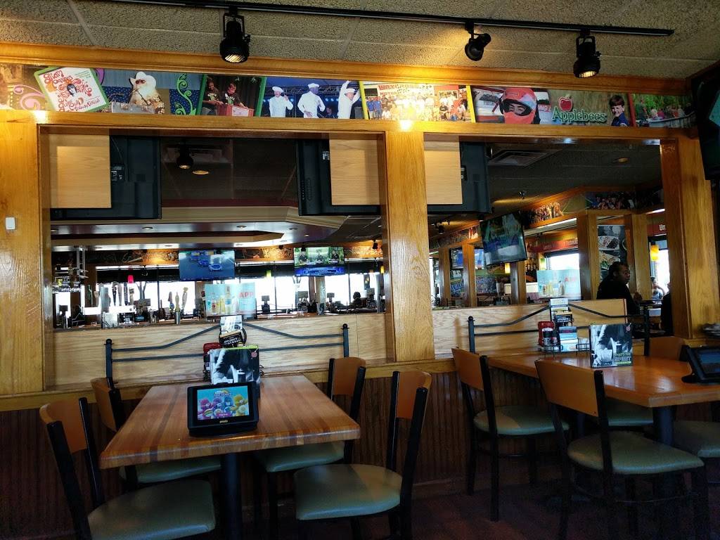 Applebees Grill + Bar | restaurant | 1901 Memorial Dr, Waycross, GA 31501, USA | 9122859359 OR +1 912-285-9359