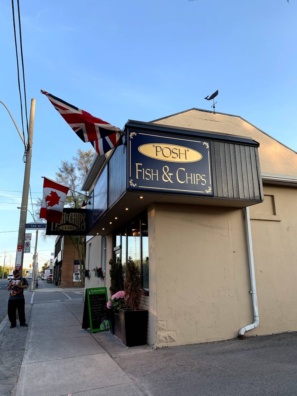 Olde Yorke Fish & Chips | restaurant | 96 Laird Dr, East York, ON M4G 3V3, Canada | 4166969670 OR +1 416-696-9670