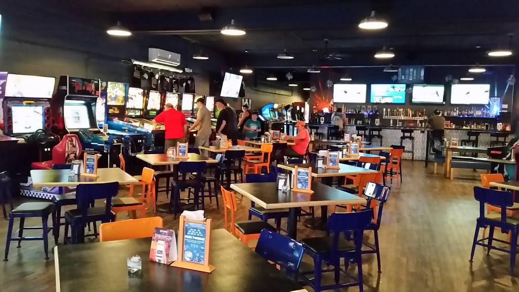 Twincade | restaurant | 108 N Broad St, Griffith, IN 46319, USA | 2192379980 OR +1 219-237-9980