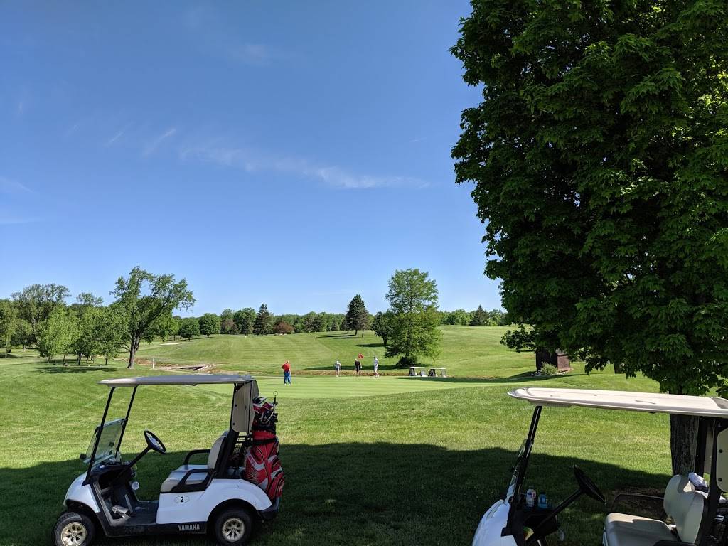 Salem Hills Golf & Country Club | restaurant | 12688 S Salem-Warren Rd, Salem, OH 44460, USA | 3303378033 OR +1 330-337-8033