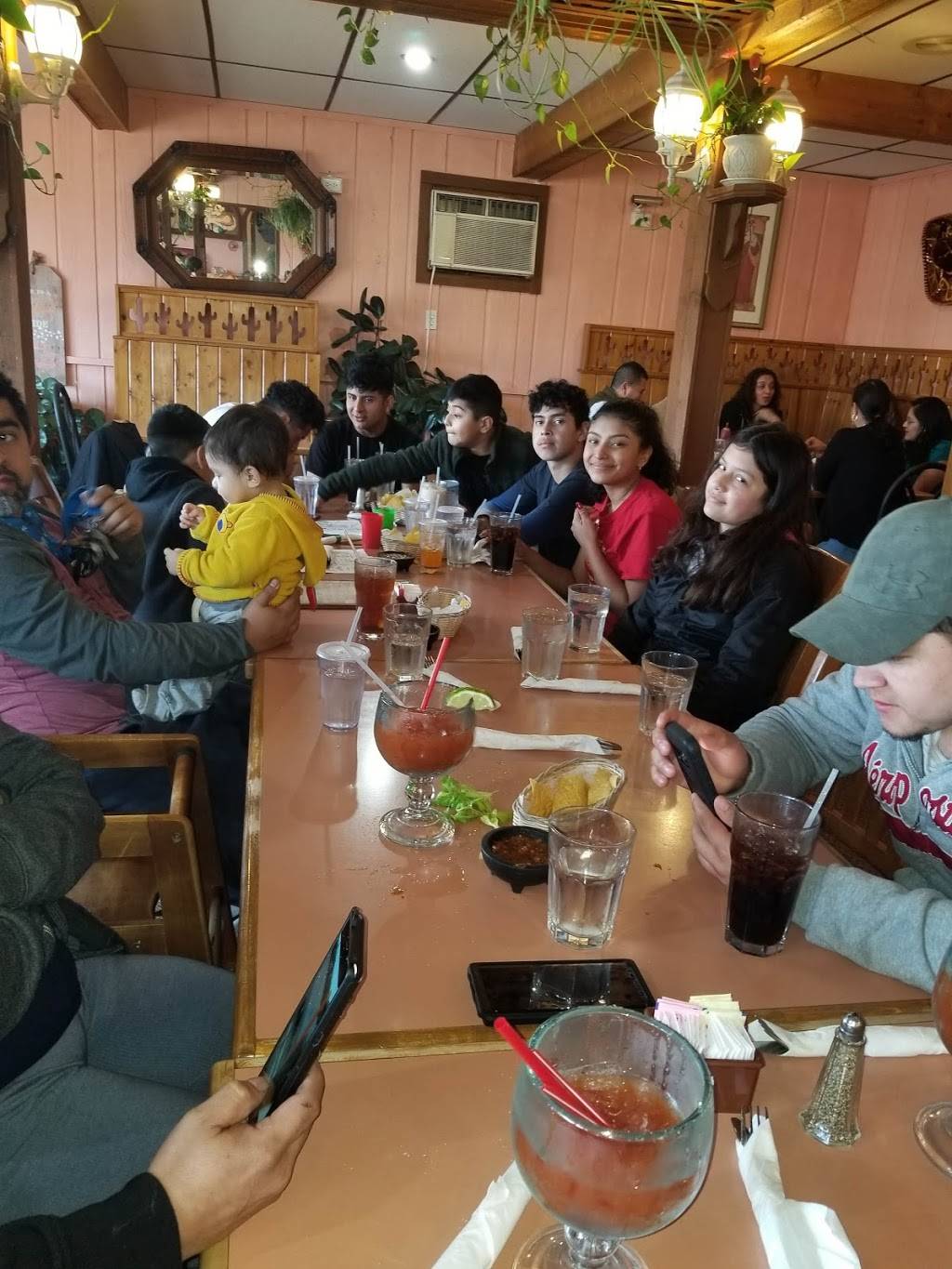 Las Palomas Mexican Restaurant | restaurant | 1085 E Washington St, Sequim, WA 98382, USA | 3606813842 OR +1 360-681-3842