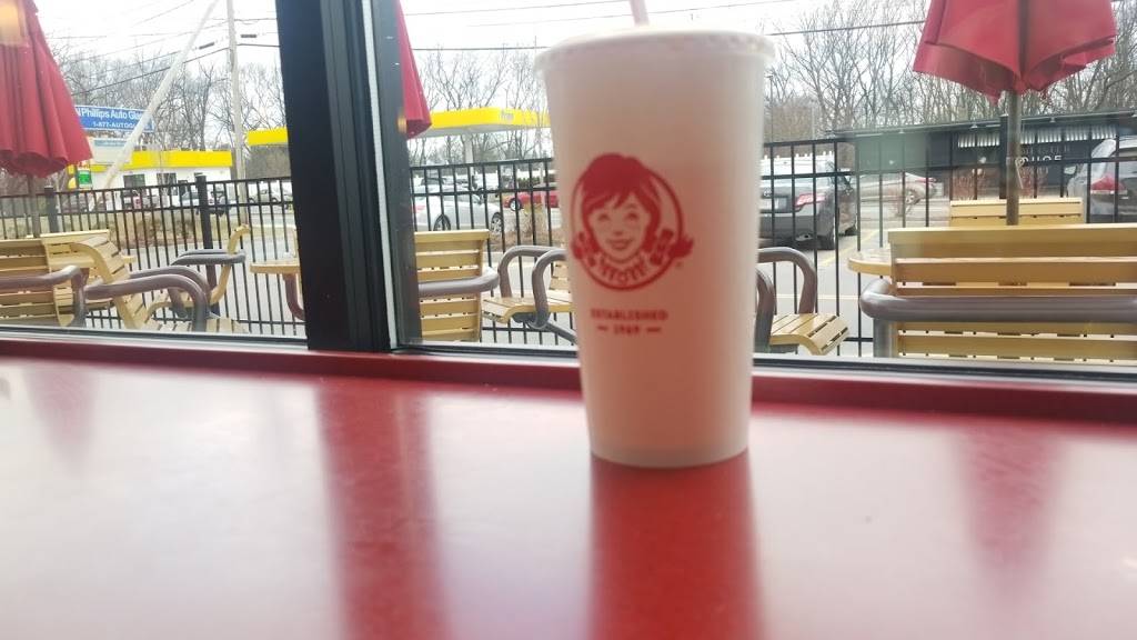 Wendys | restaurant | 528 N Main St, Leominster, MA 01453, USA | 9788407415 OR +1 978-840-7415