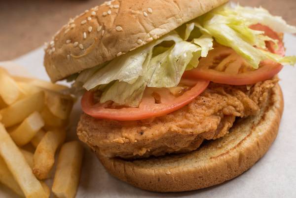 Petes Chicken-N-More | restaurant | 4101 S Port Ave, Corpus Christi, TX 78415, USA | 3618551675 OR +1 361-855-1675