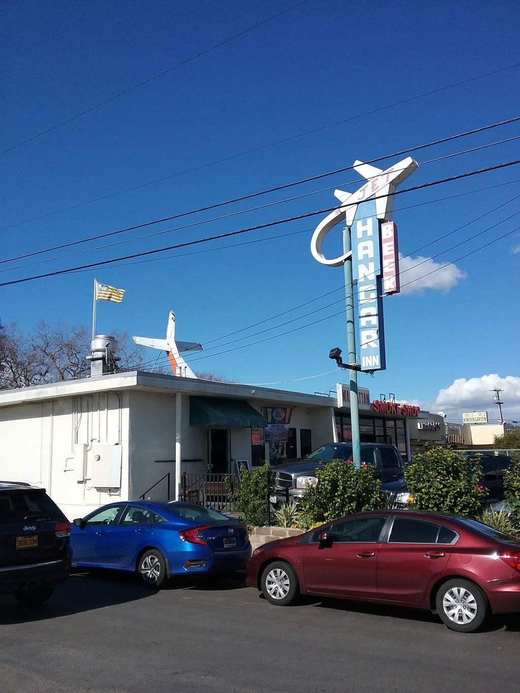 The Hangar Inn | restaurant | 1001 N Aviation Blvd, Manhattan Beach, CA 90266, USA | 3103790836 OR +1 310-379-0836