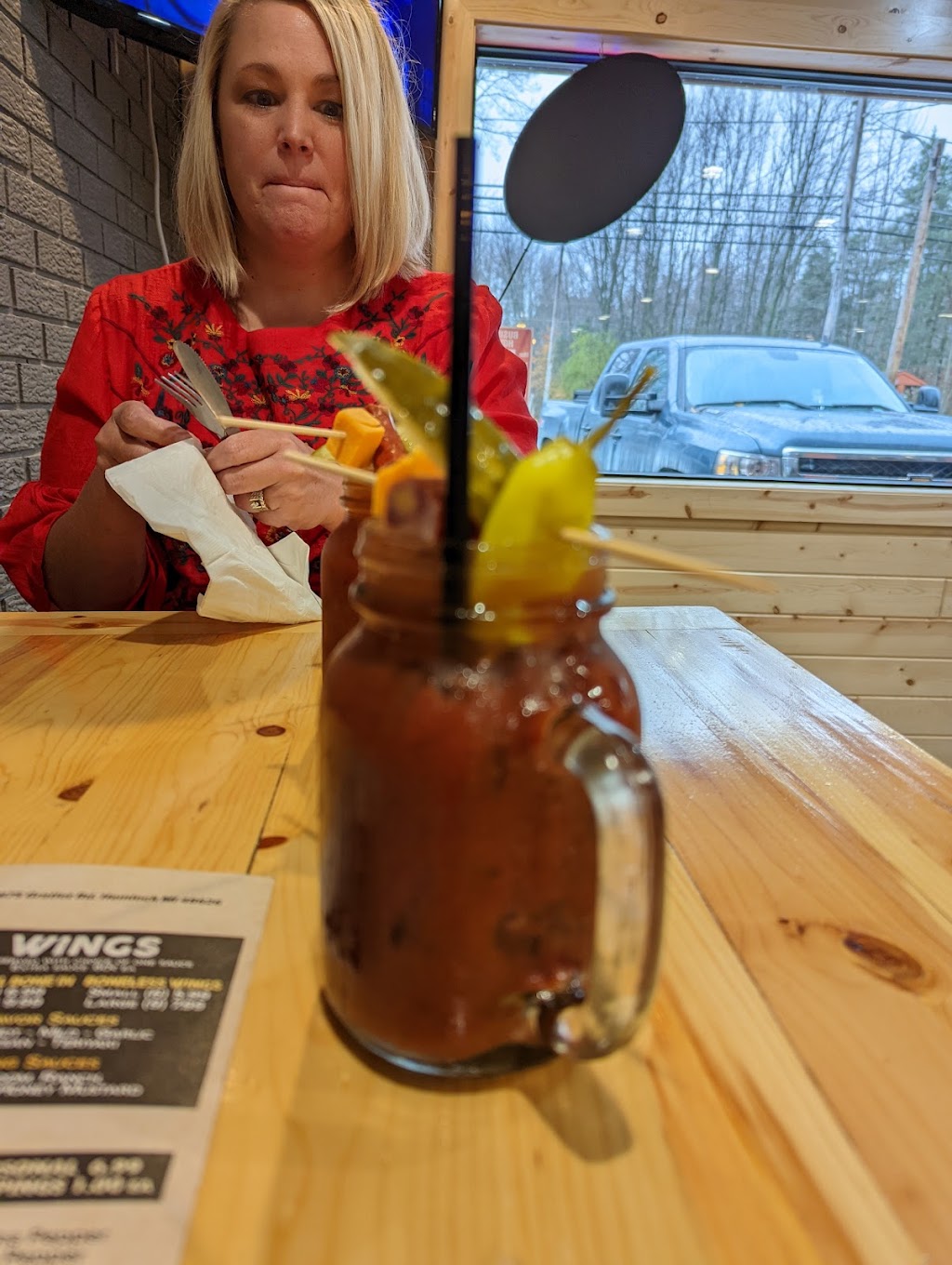 Jenns Place | restaurant | 13675 Gratiot Rd, Hemlock, MI 48626, USA | 9893010345 OR +1 989-301-0345