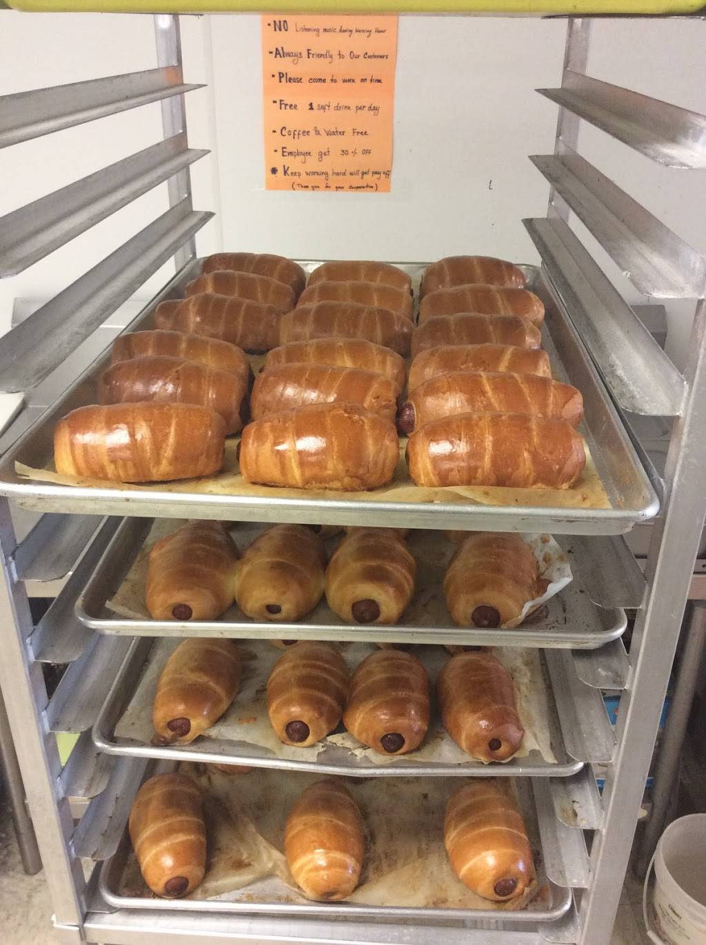 Happy donut | bakery | 2715 Fort Campbell Blvd, Hopkinsville, KY 42240, USA | 2704846297 OR +1 270-484-6297