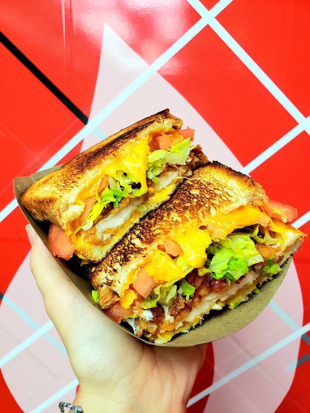 Planet Grilled Cheese - Melbourne | restaurant | 1700 W New Haven Ave Suite 385, Melbourne, FL 32904, USA | 8133828935 OR +1 813-382-8935