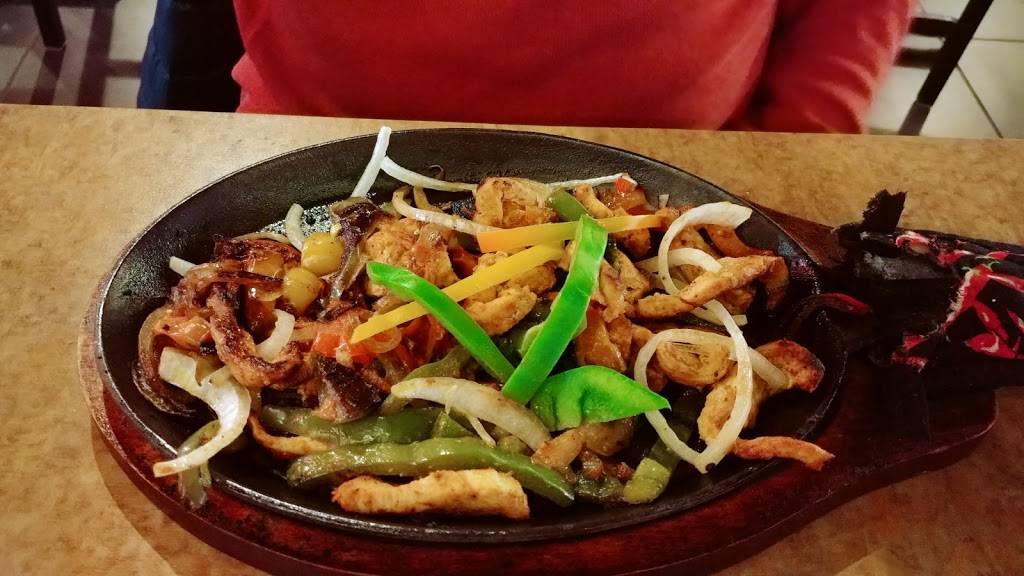 Margarita City | restaurant | 8201 S Howell Ave, Oak Creek, WI 53154, USA | 4145745144 OR +1 414-574-5144